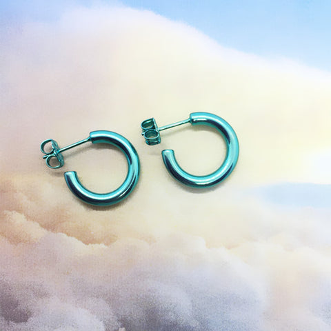 Is titanium jewelry comfortable to wear?