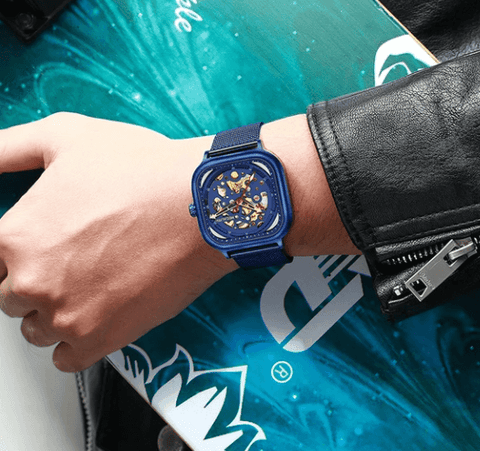 The watches of mechanical