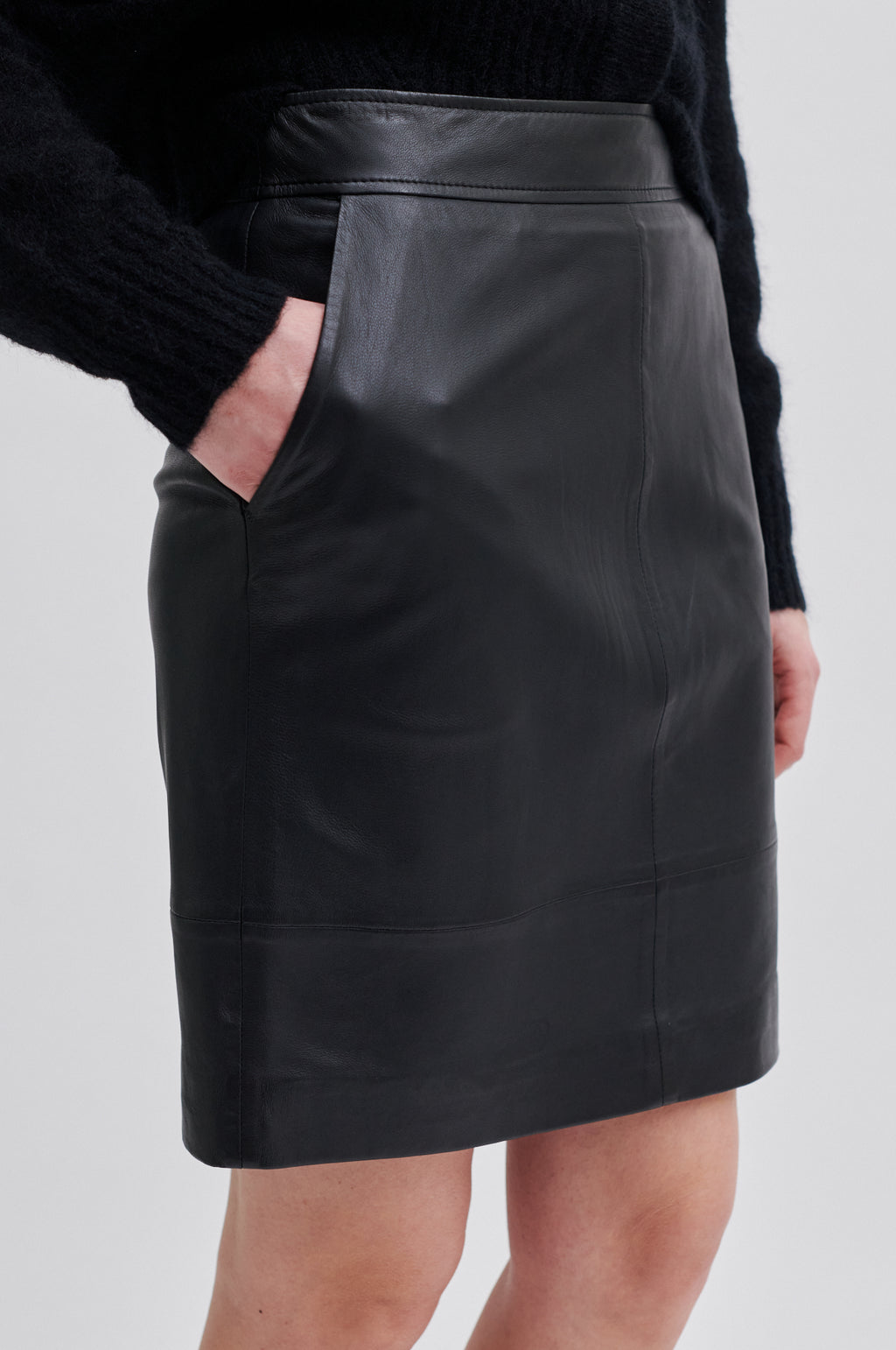 leatherskirt,leatherstrap francie mini leather skirt