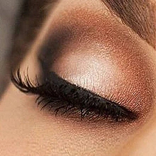 dysilk smoke eye makeup