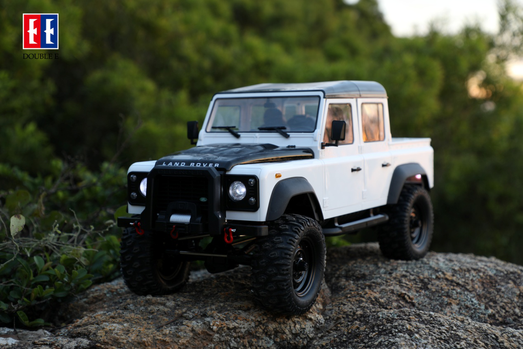 rc land rover defender white pickup