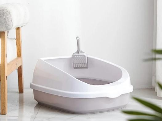 plastic litter box