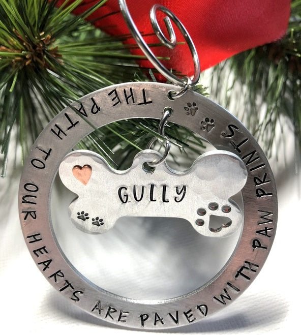  Unique and Heartwarming Personalized Pet Christmas Ornaments for a Memorable Holiday Season