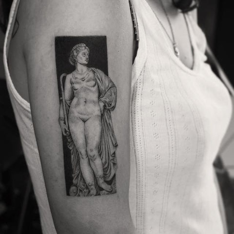 frame woman portrait arm tattoo