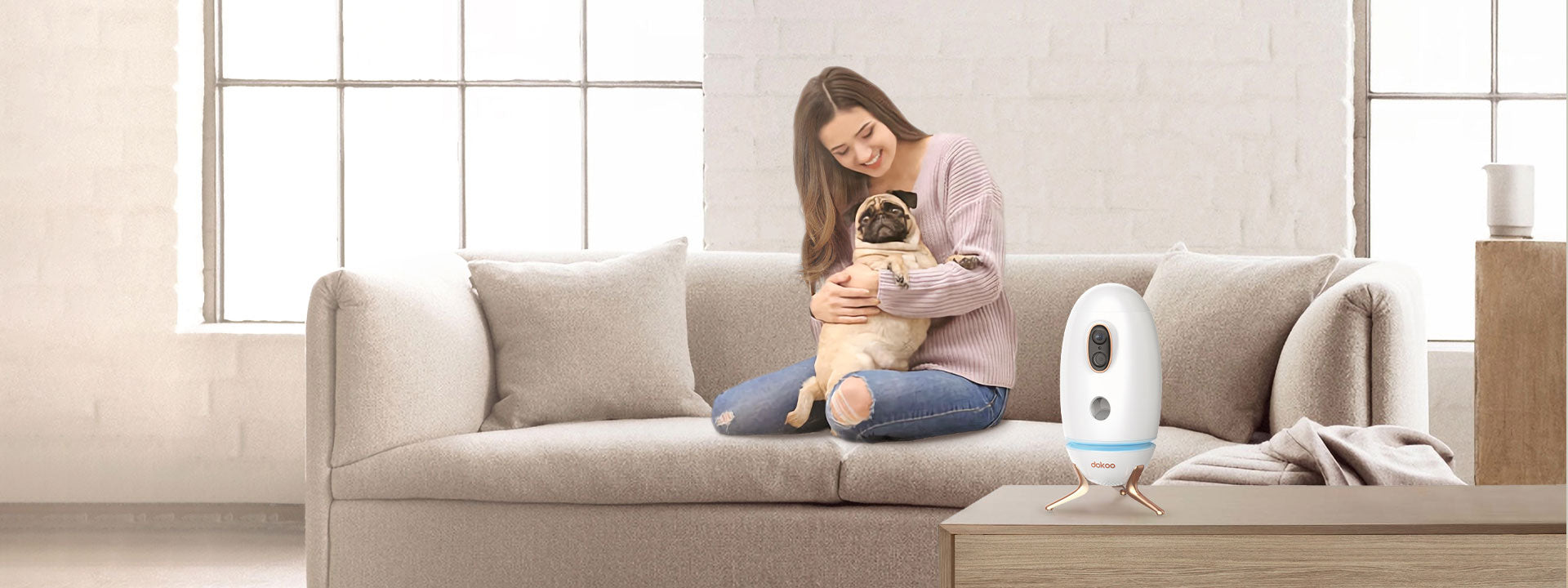 Pet Parents have a dokoo pet camera on the desk