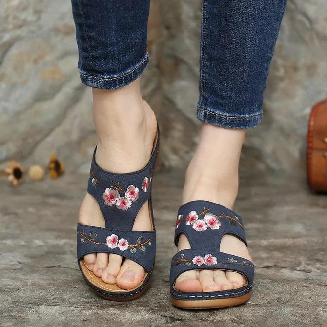 ColorfoxâąHandmade casual lady sandals
