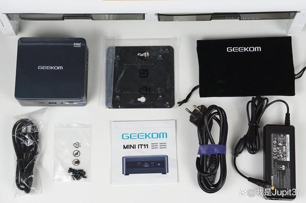 Mini PC GEEKOM IT11 – Intel I7-11390H, 32 Go RAM, 1 To SSD, Windows 11 Pro, Ports USB4, 8K - 2