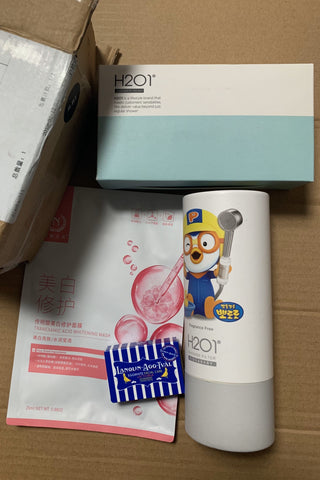 亮亮妈转运到英国的H2O1沐浴过滤棒和花洒