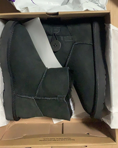 亮亮妈转运到英国的UGG雪地靴短靴的实拍照片