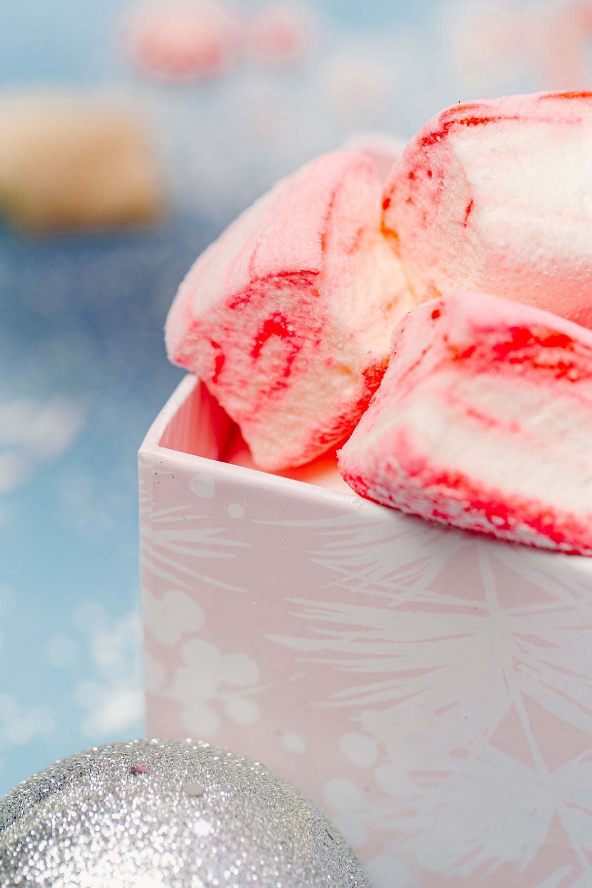 Peppermint Ice Cream Recipe for Ice Cream Maker: Indulge in a Refreshing Holiday Delight