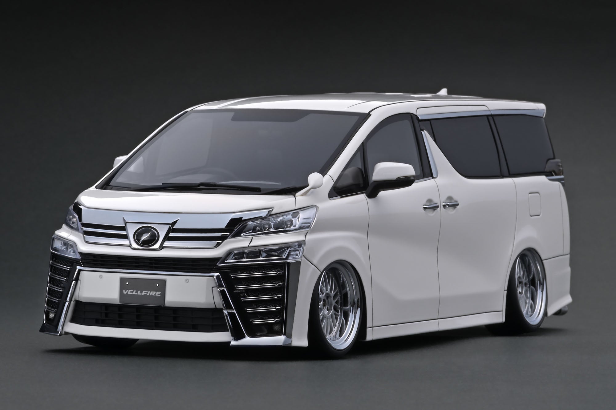 ig1670 toyota vellfire (30) zg white