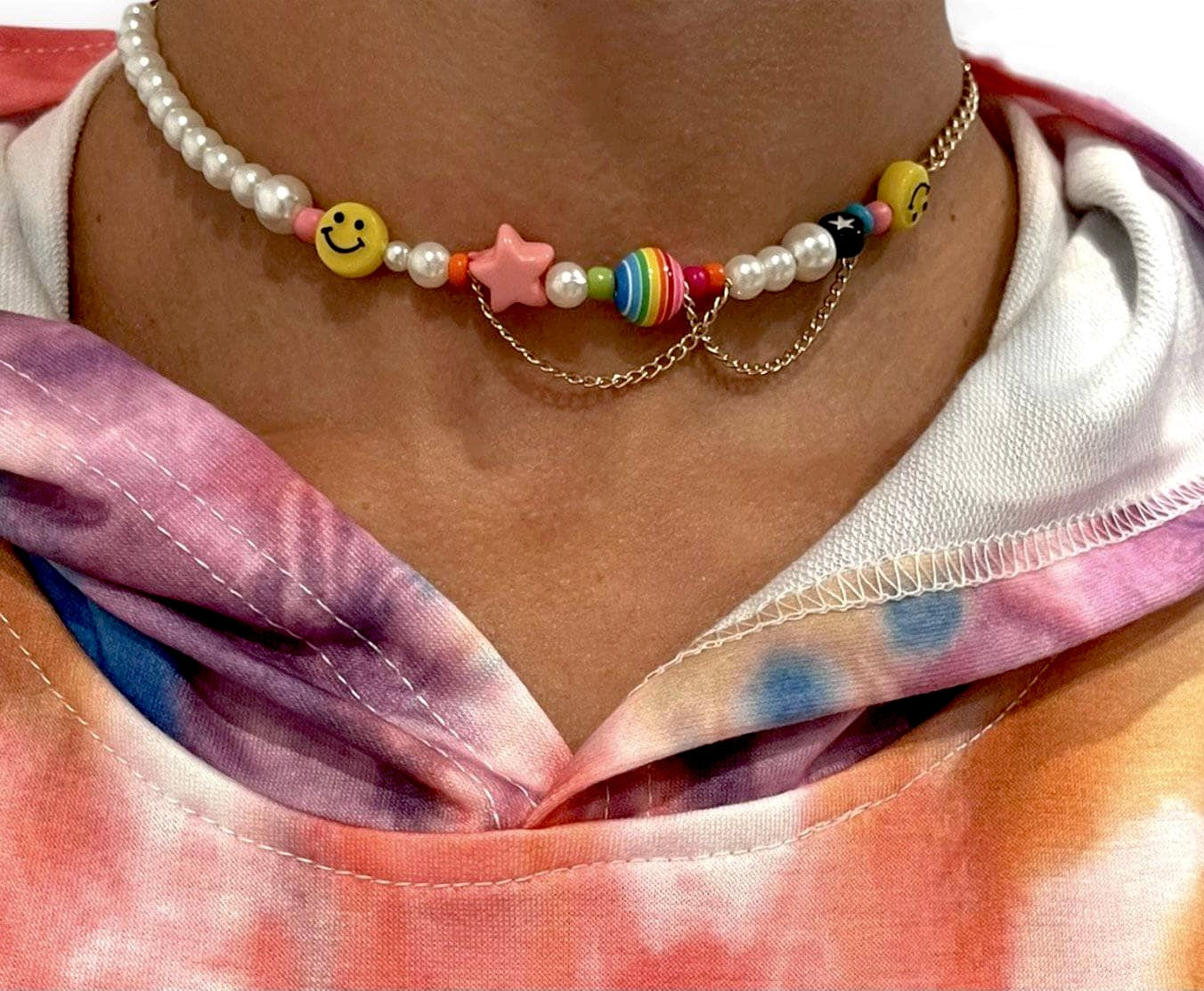 Smiley Pearl Chain Choker