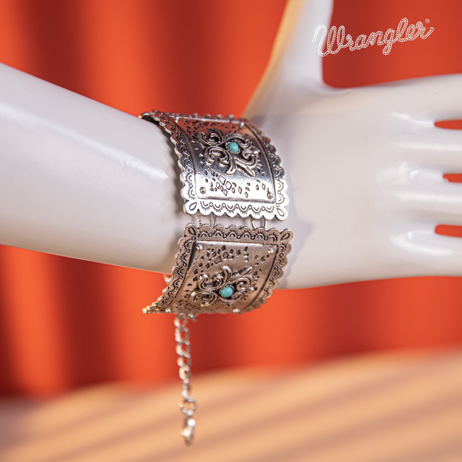 Wrangler  Silver Chain Concho Cuff Bracelet Turquoise Stone