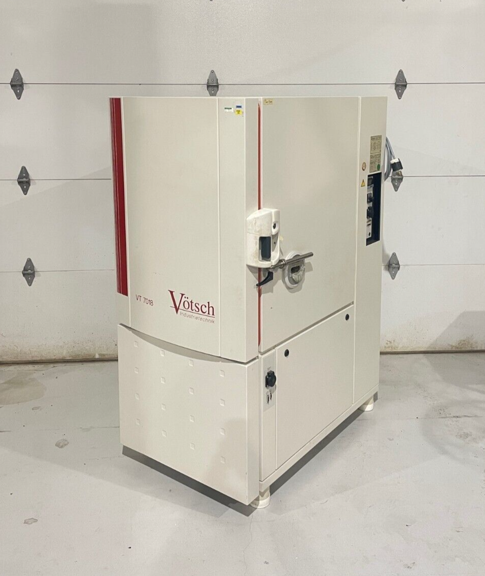 Votsch VT 7018 Temperature and Climatic Environmental Test Chamber 2001
