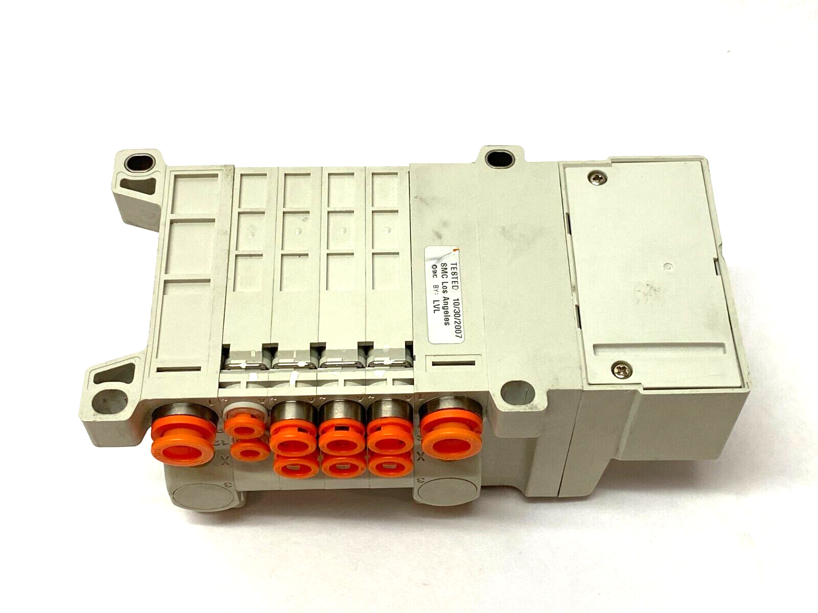 SMC VV5QC11-04N7FD0-S Base Mounted Manifold Direct Plug-In D-Sub Connector