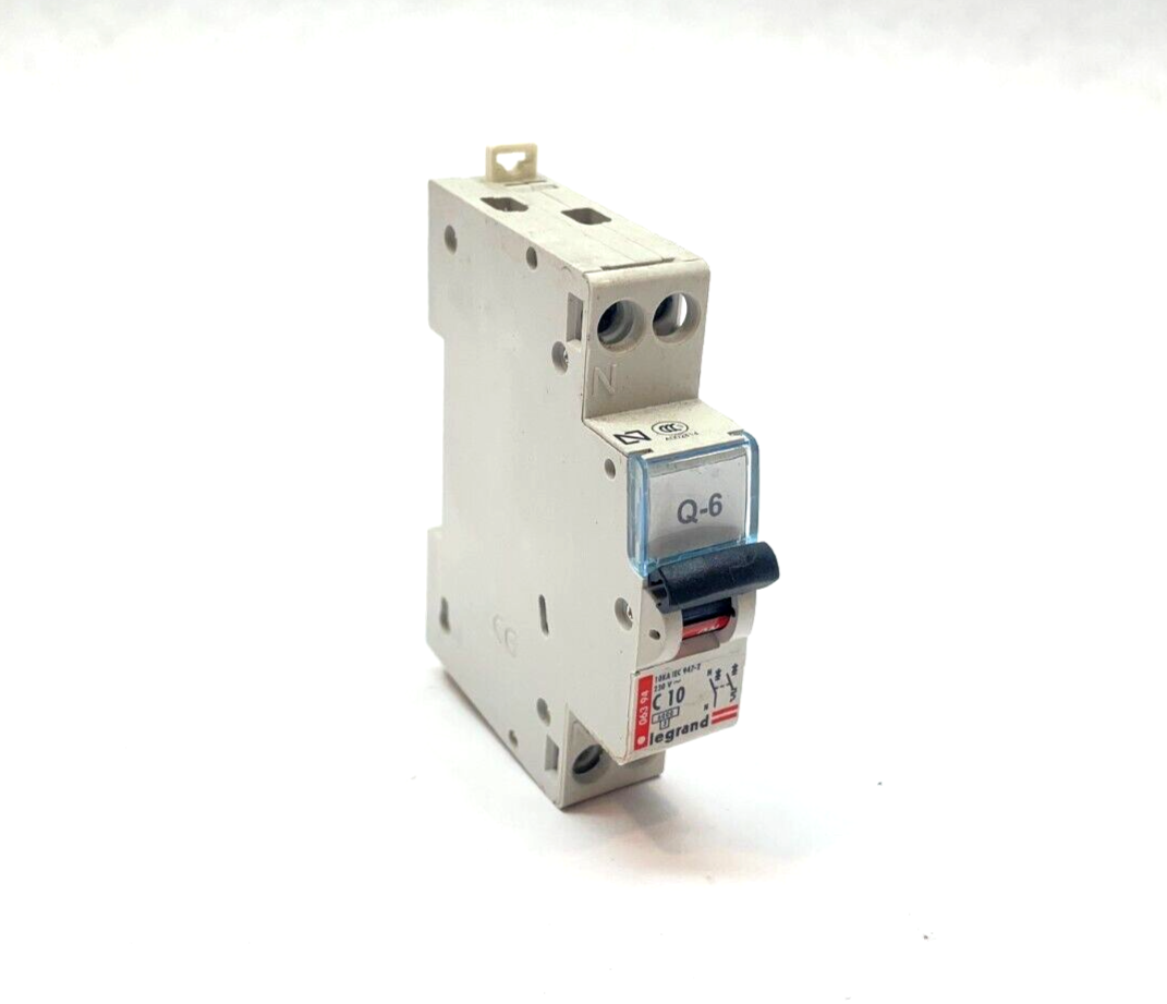 Legrand C10 Circuit Breaker 10KA 230V 063 94 901063 C-10