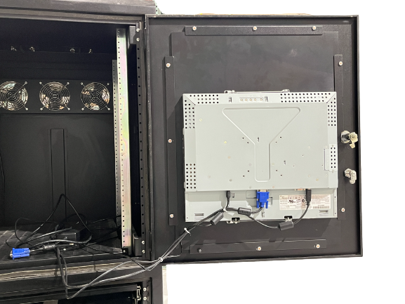 BlackBox Server Cabinet and Tray 72