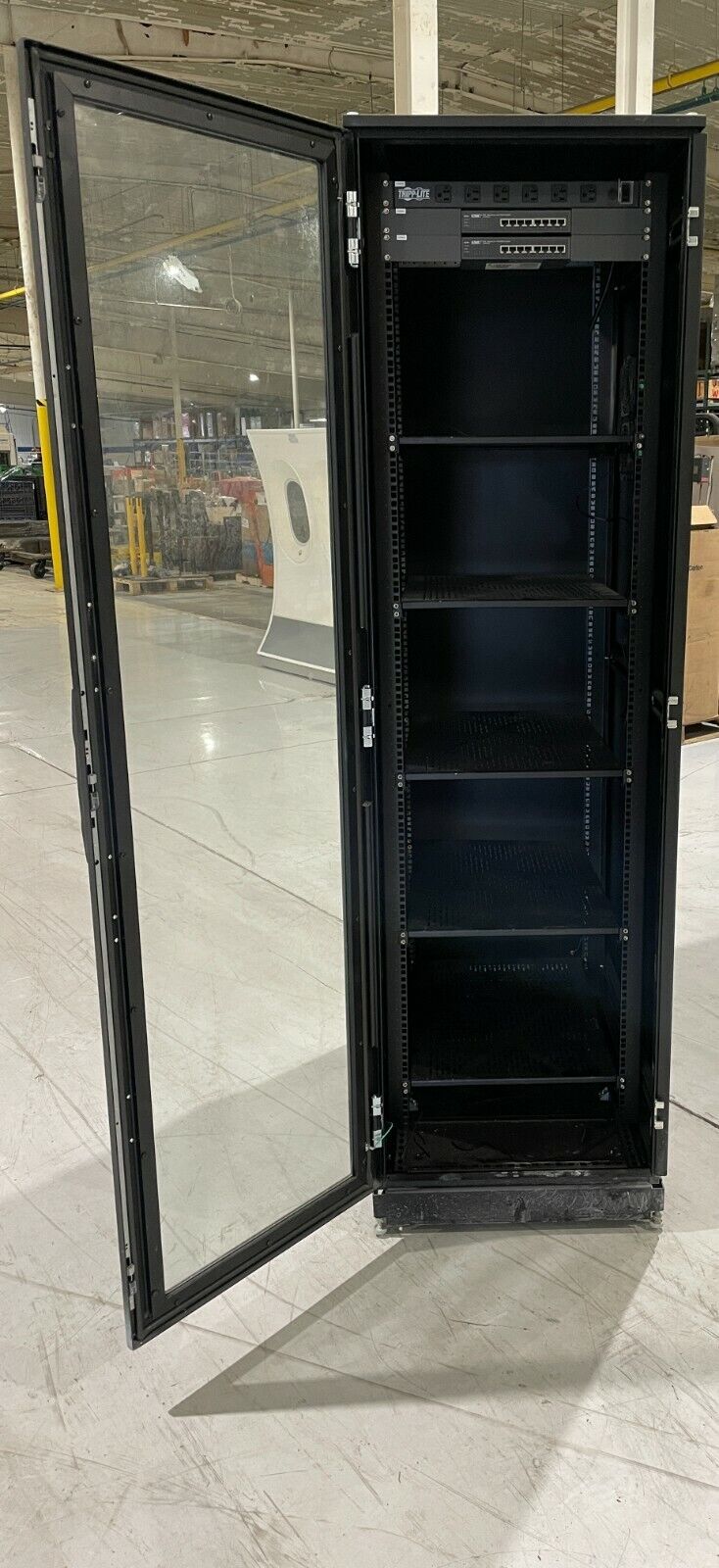 Black Box ClimateCab RM5000A-R3 Server Data Cabinet 84