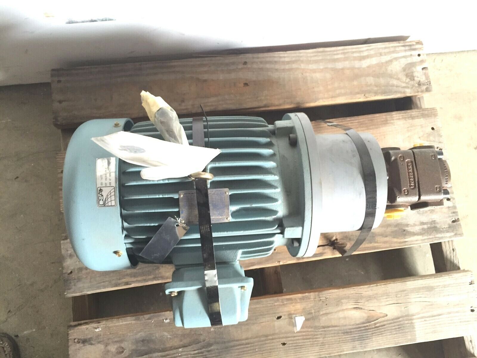 Westinghouse PDH00506TE5 Electric Motor w/ Bucher QX32-010R09 Hydraulic Pump