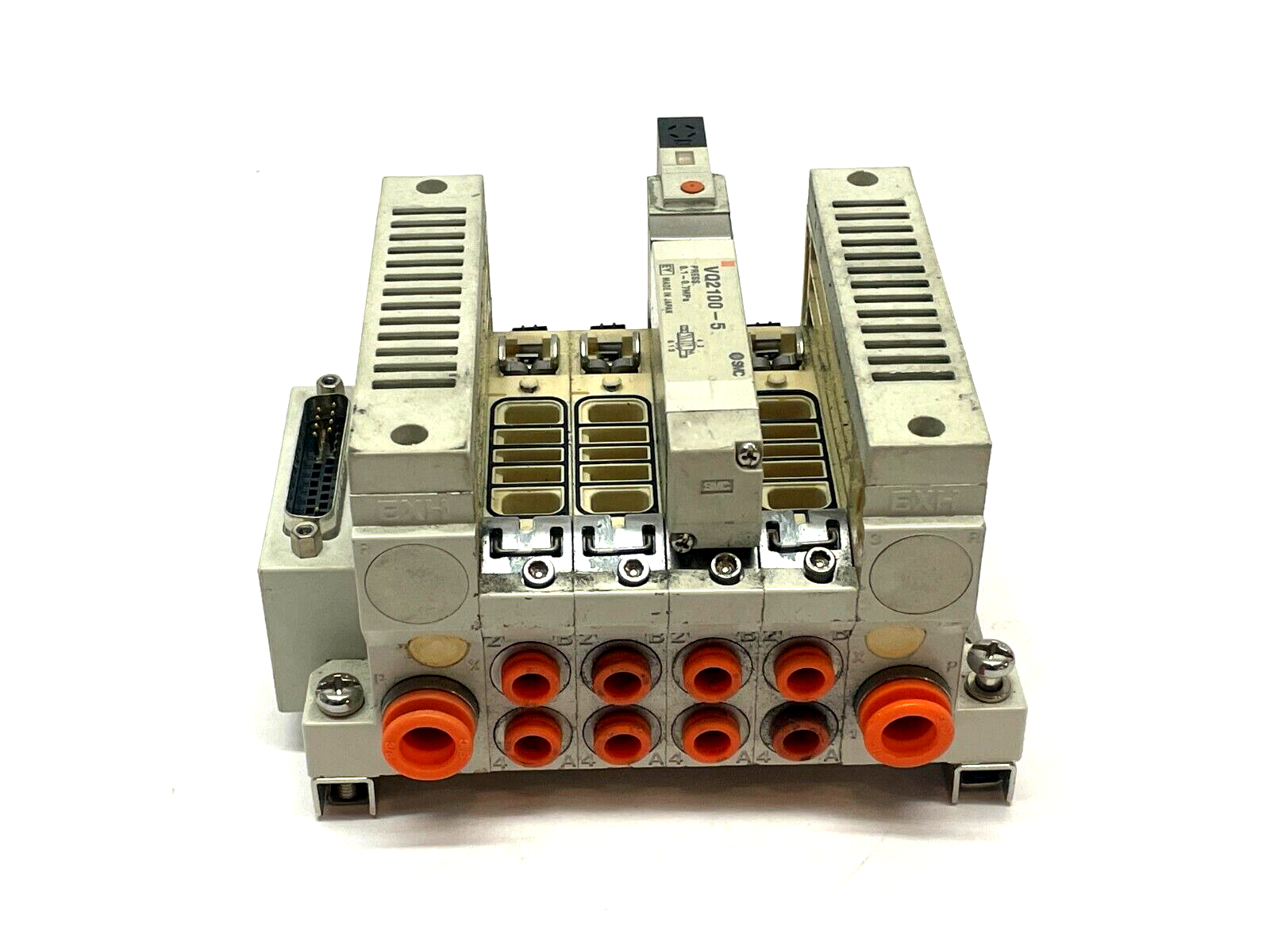 SMC VV5Q21-04N7FU0-D0S Base Mounted Plug-In Manifold