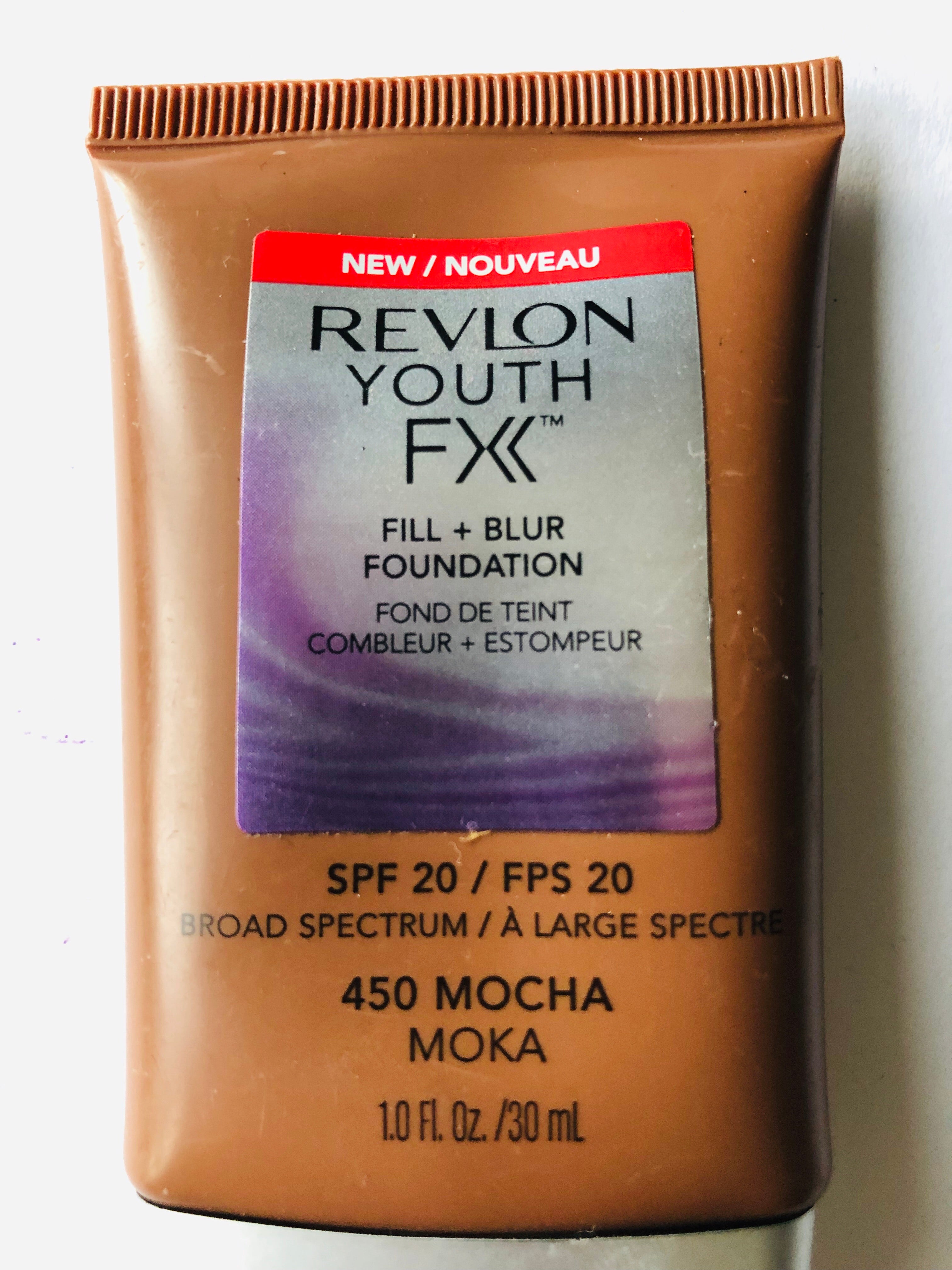 Revlon Youth FX Fill & Blur Foundation SPF 20 Broad Spectrum 450 Mocha