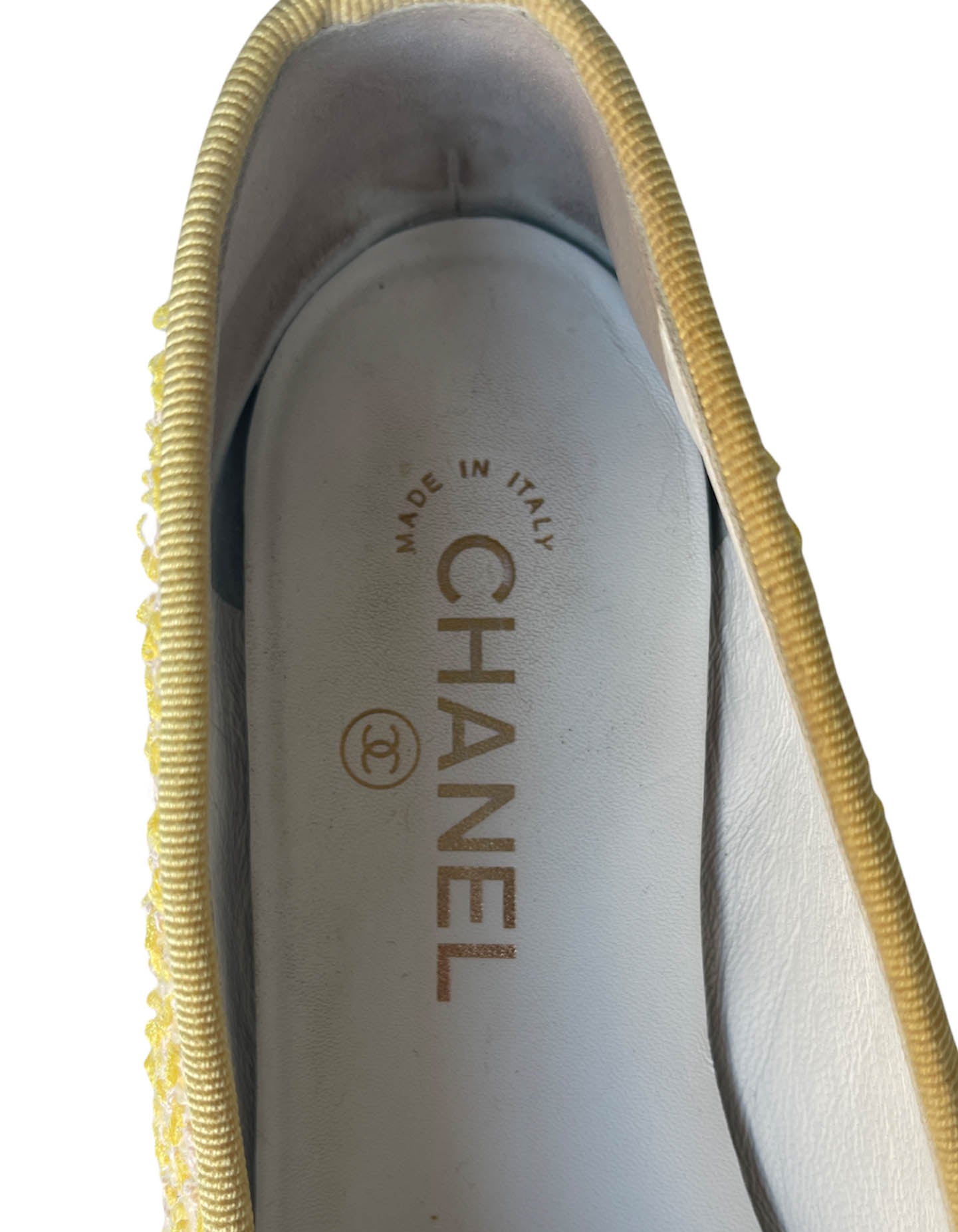 Chanel 2021 Yellow Tweed/ White Patent CC Ballerina Flats sz 39