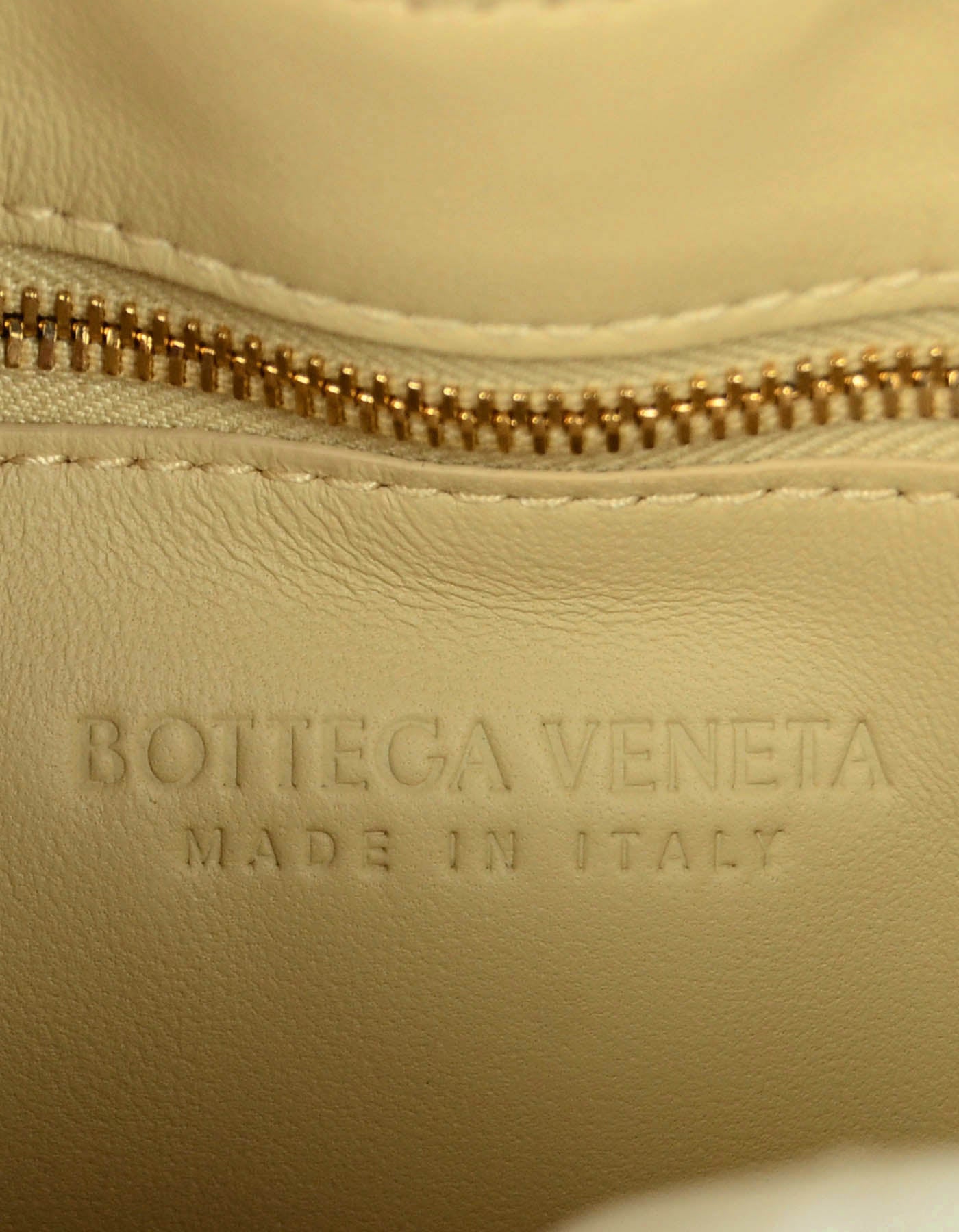 Bottega Veneta Porridge Intrecciato Leather Padded Chain Cassette Bag