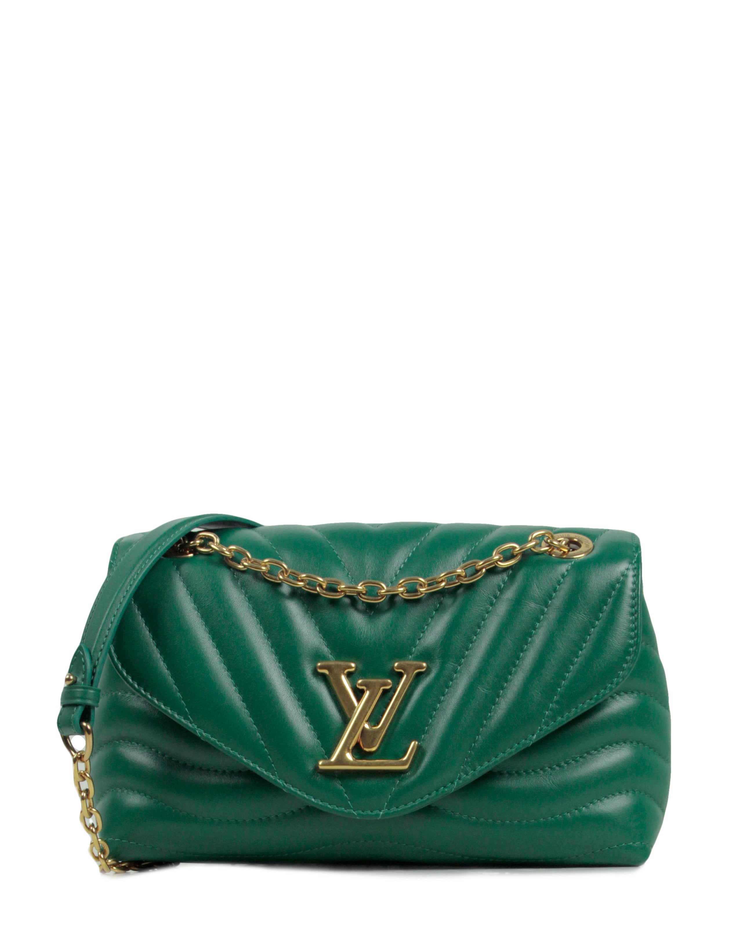 Louis Vuitton NEW Emerald Green Leather LV New Wave Chain Bag
