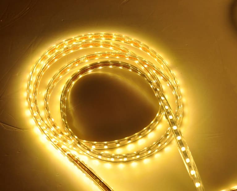 High-voltage light strips