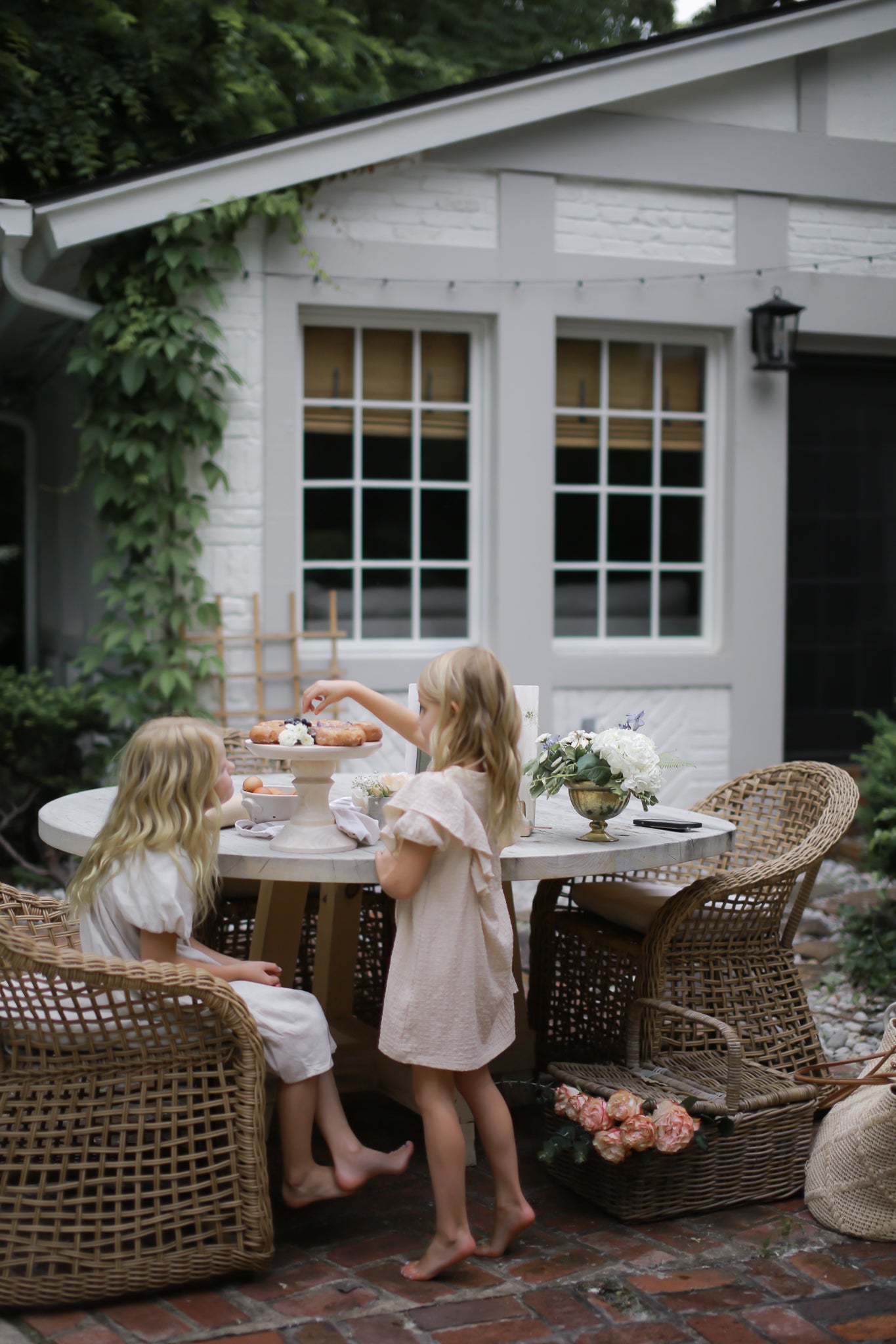 Isabella Cake Stand