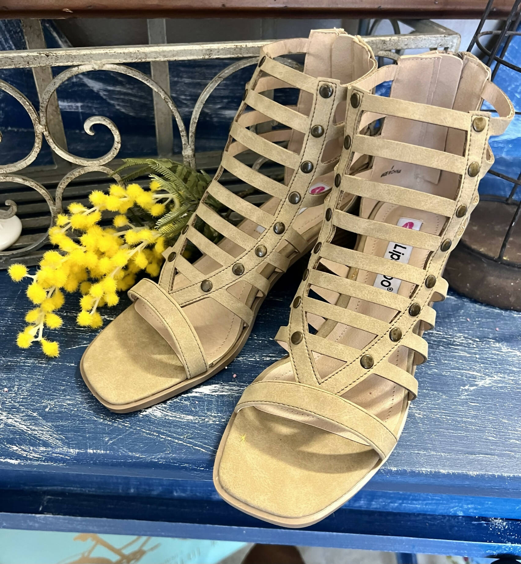 Mina Natural Wedges