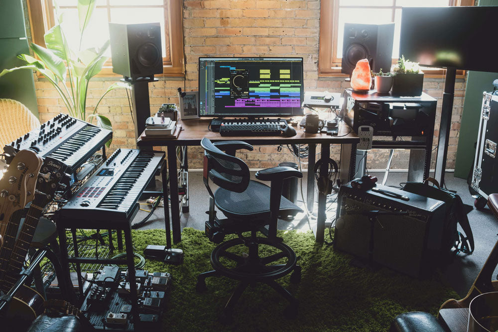 Podcast Studio Setup: The Complete Guide To Setting Up Your Home Studio :  Rob Cressy