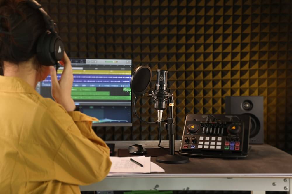 Best Free Microphone Software & Music Recording Apps 2025