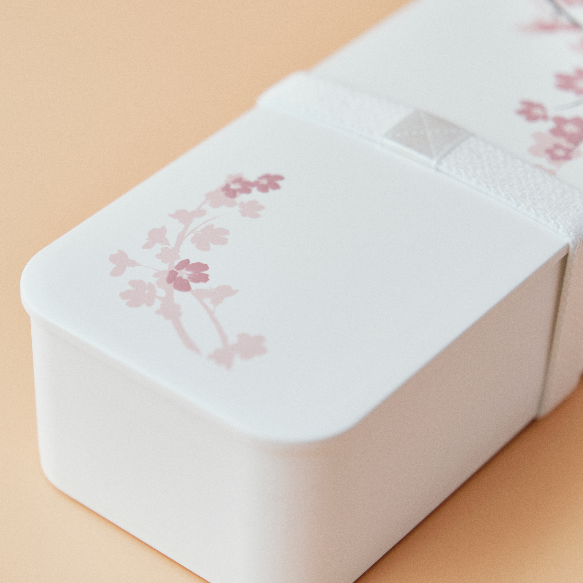 Sakura One-tier Slim Bento Box (550mL) | White