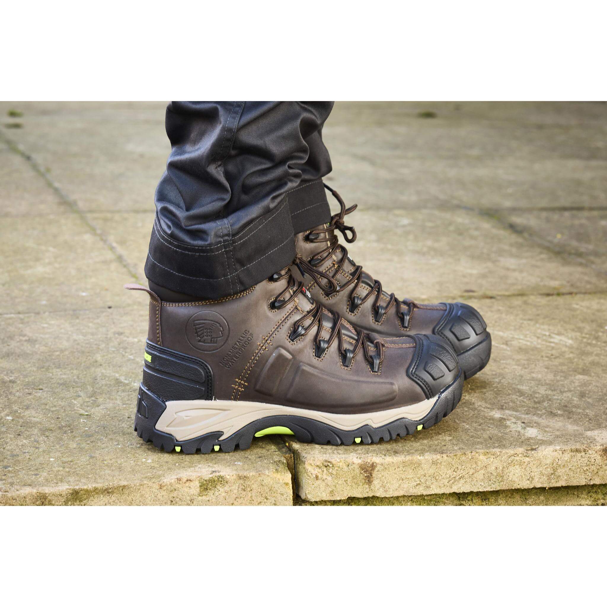 Apache Neptune Apache Metal-Free Brown Waterproof Boots - Sale