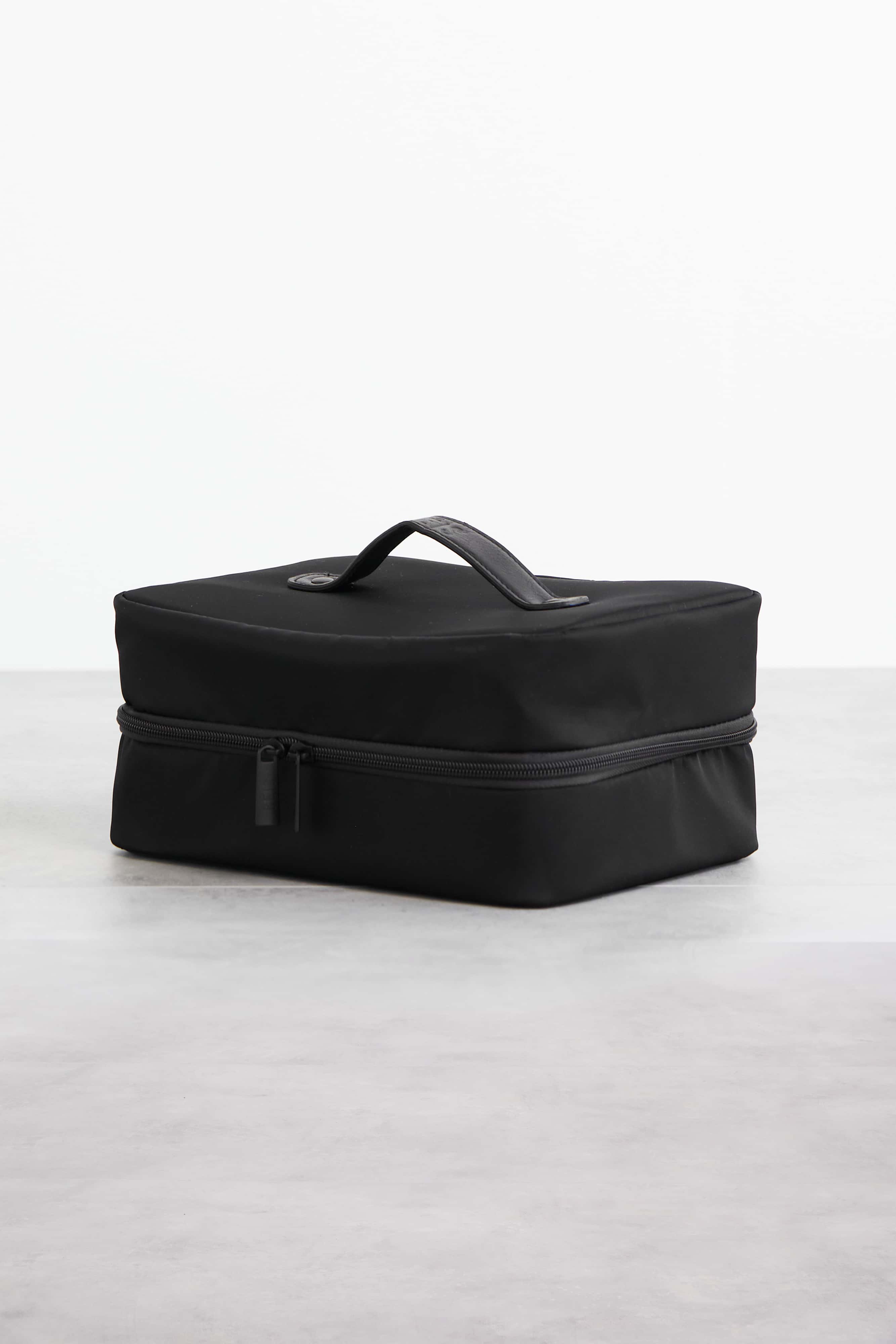 The Hanging Cosmetic Case in Black