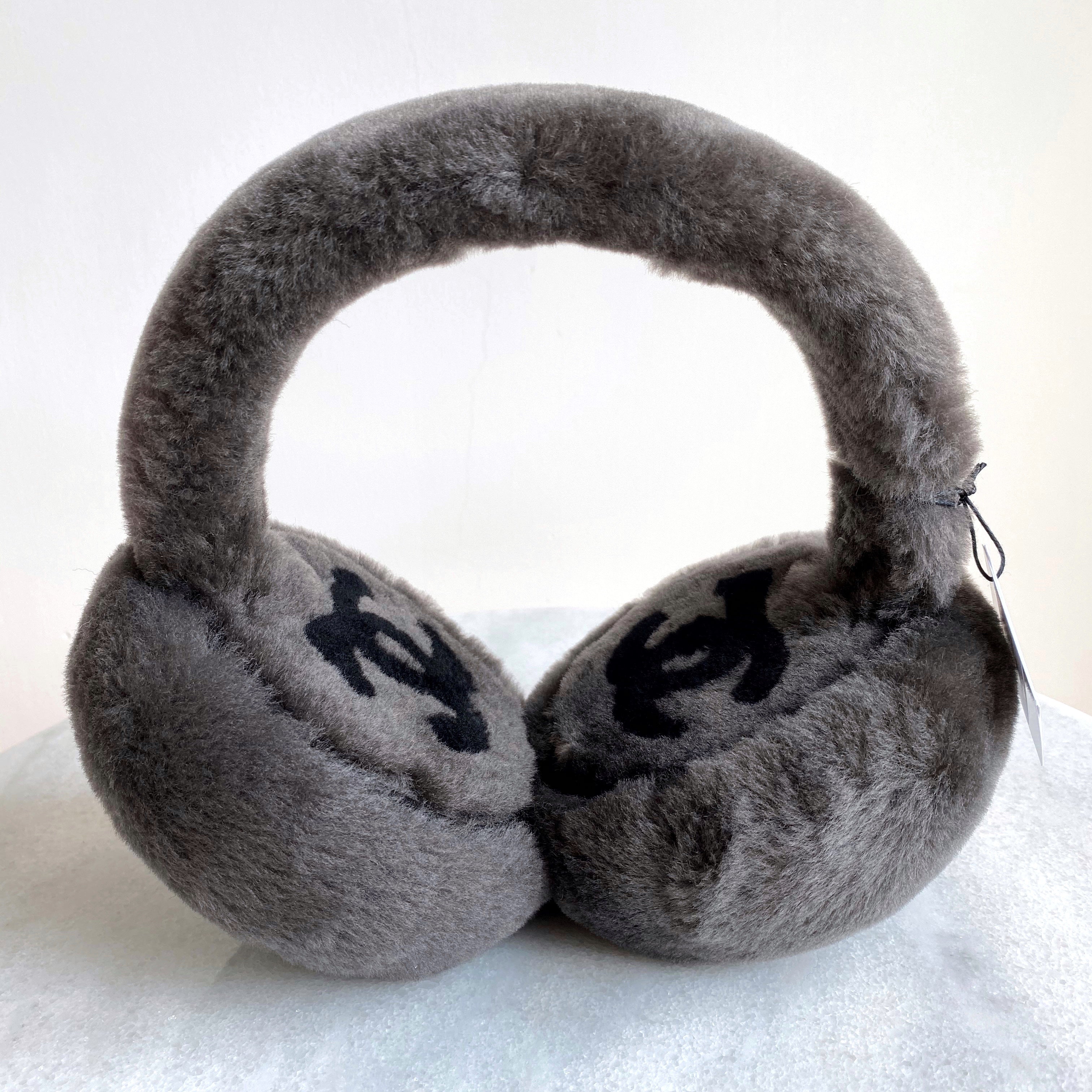 Oversized CC Foldable Earmuffs in Grey Black Shearling