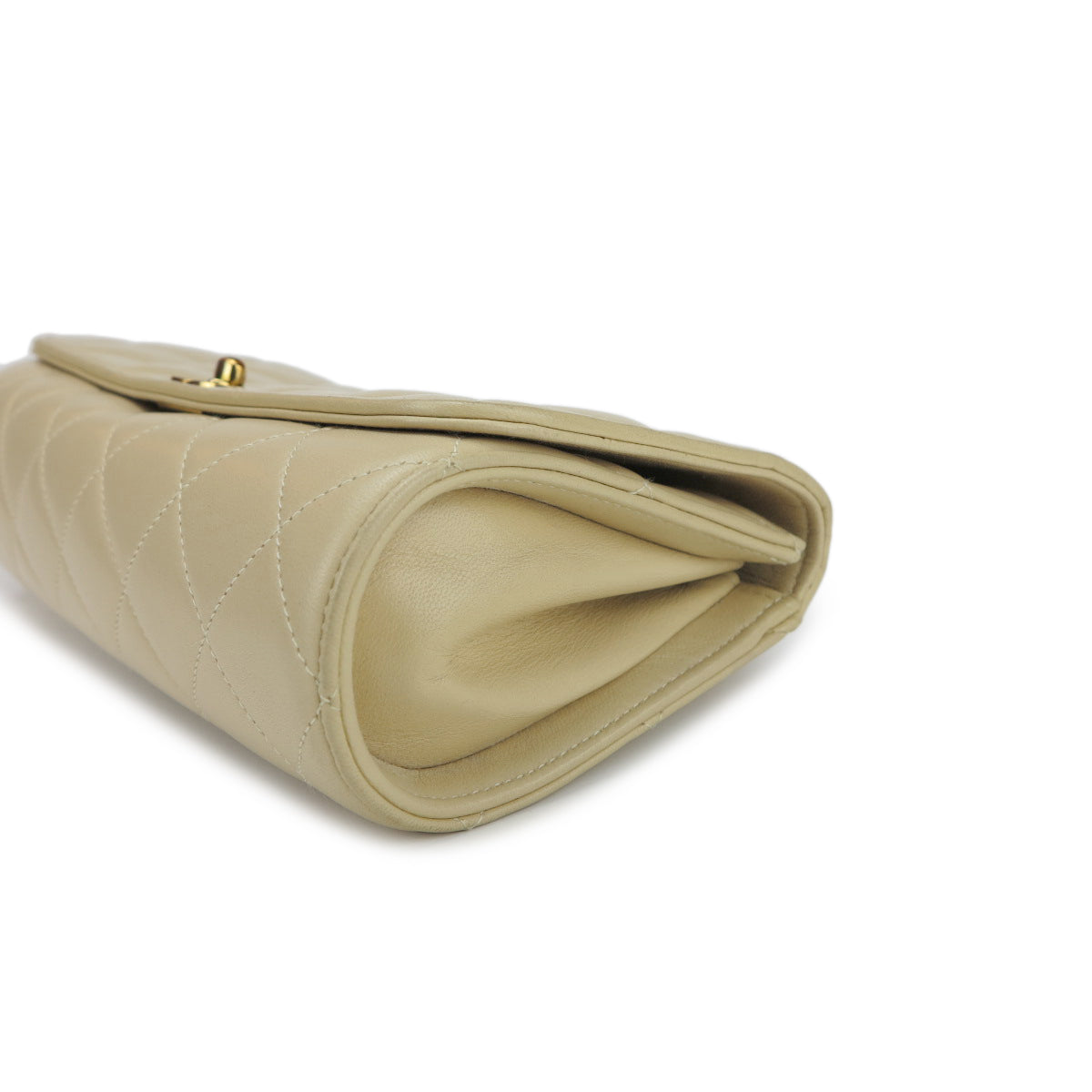 Mini Vintage Wallet Clutch On Chain in Beige Clair Lambskin