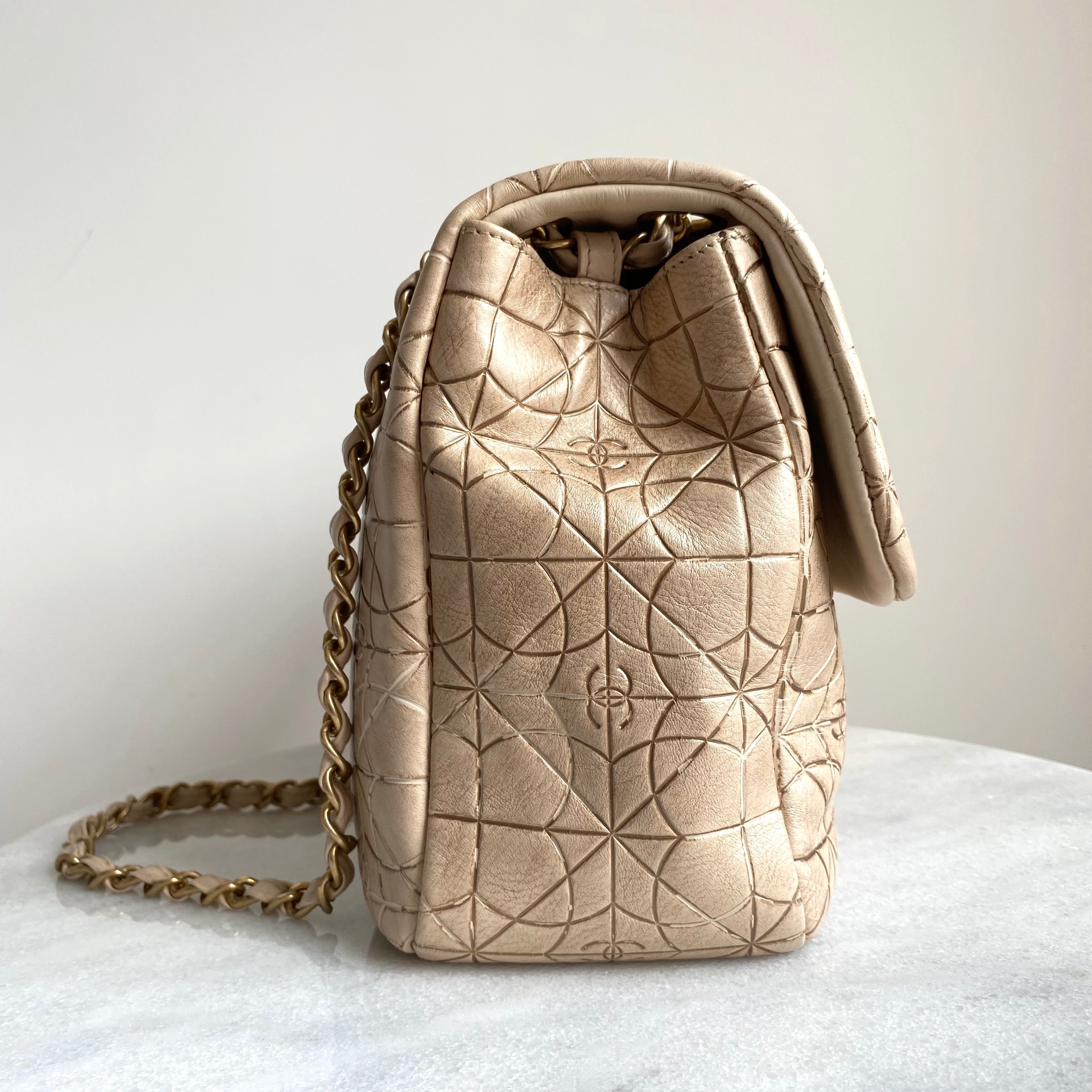 Paris-Moscou Moujik Sand Beige Flap Bag