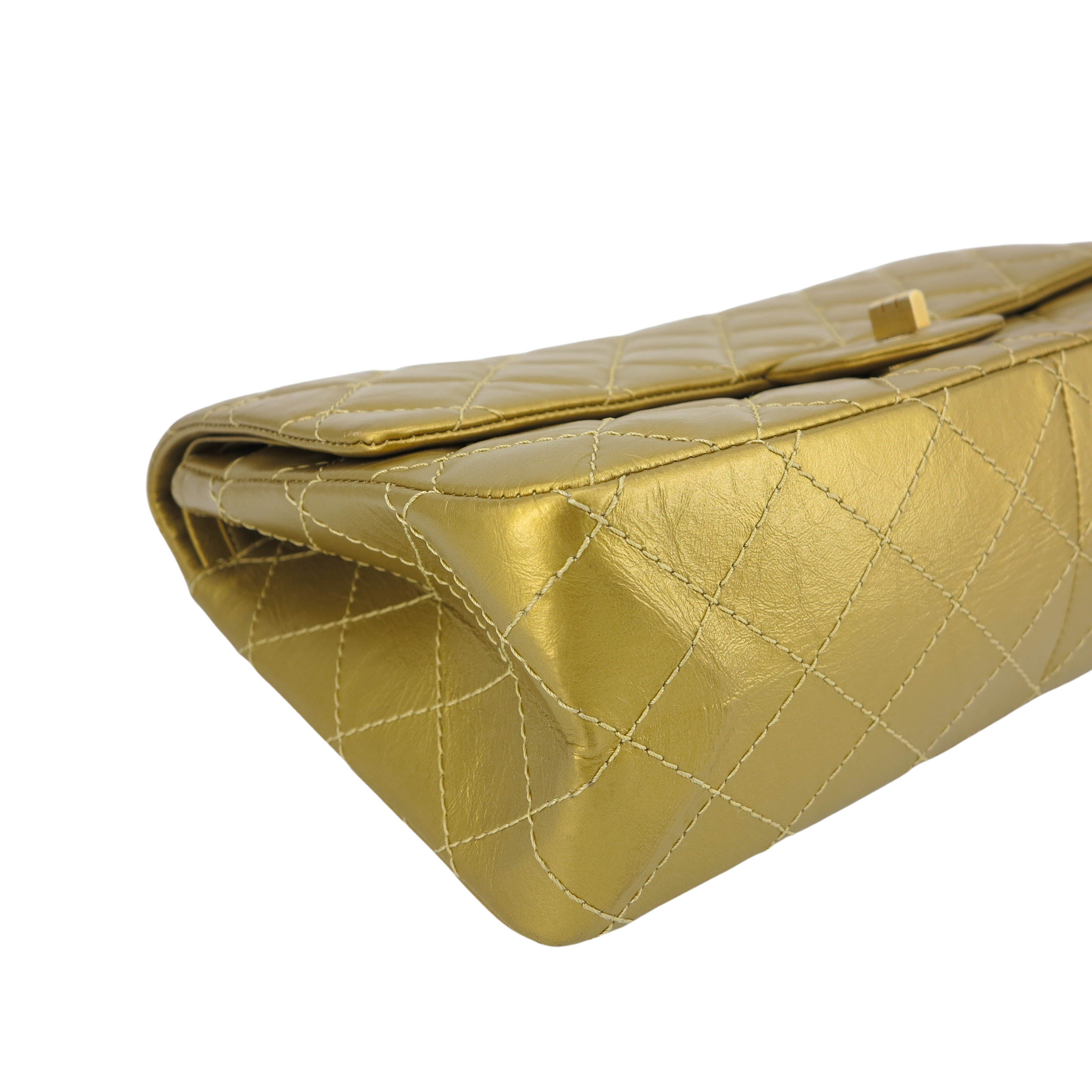 2.55 Reissue Large Flap Bag Size 226 in Gold Aged Calfskin