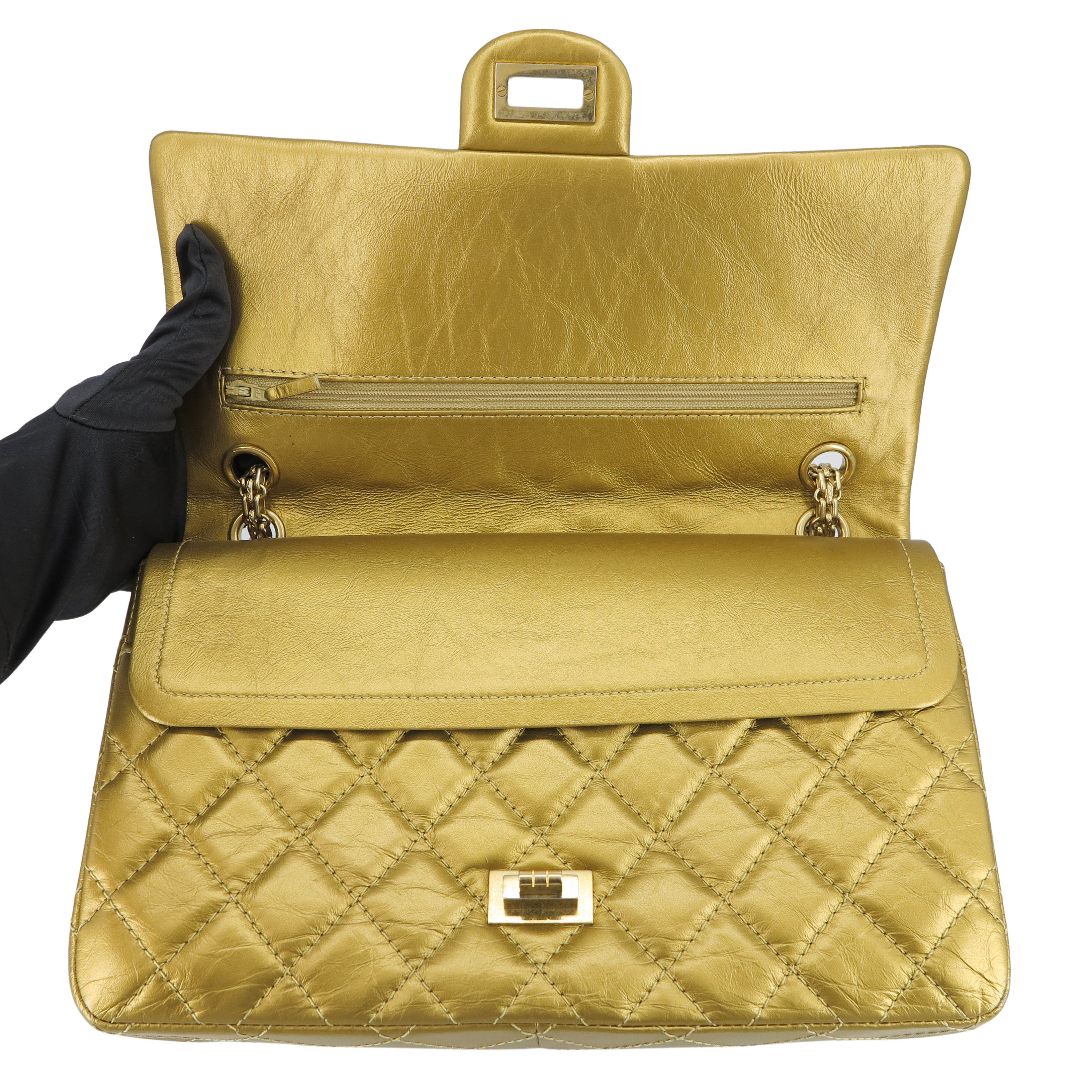 2.55 Reissue Large Flap Bag Size 226 in Gold Aged Calfskin