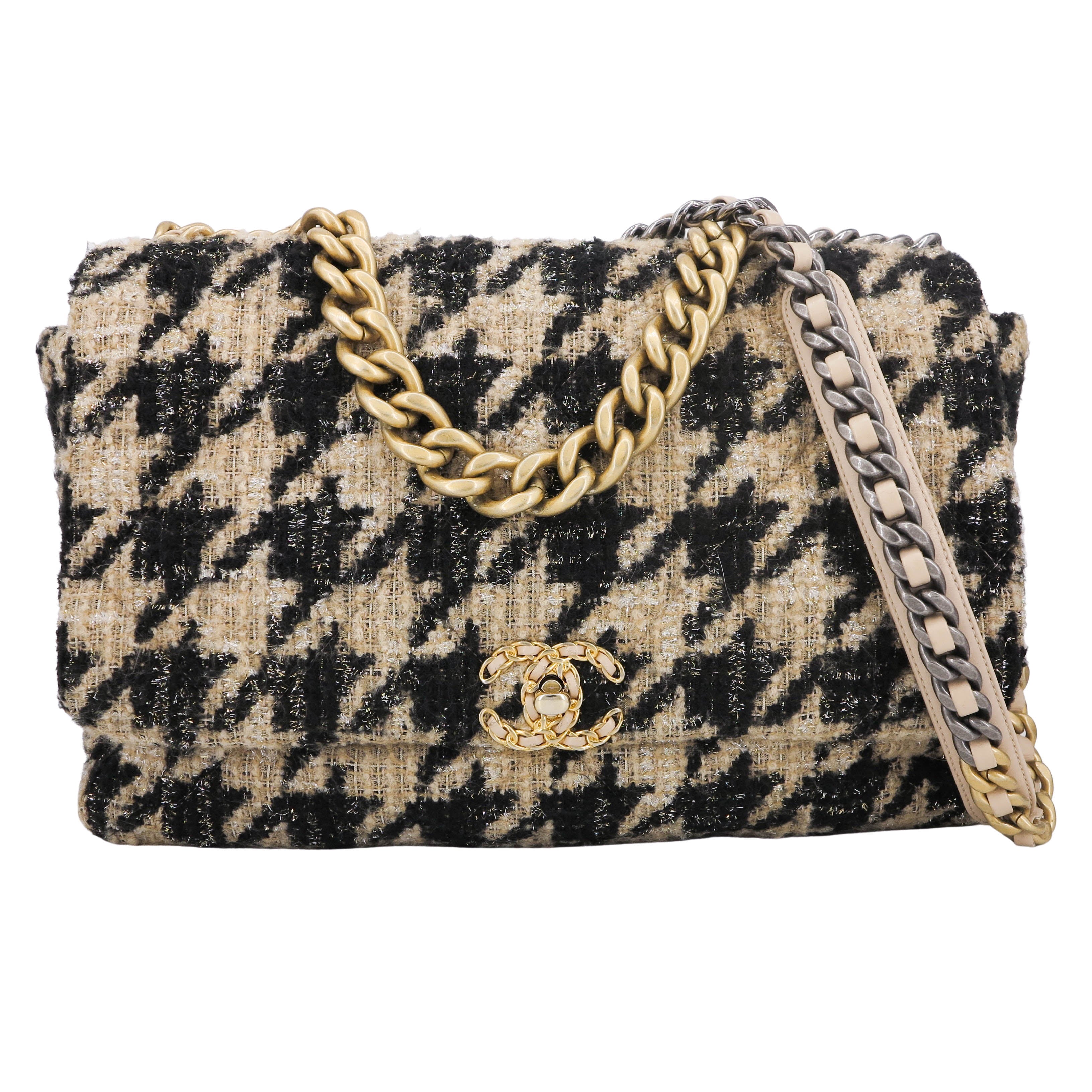 CHANEL 19 Maxi Flap Bag in 19K Beige Black Houndstooth Tweed