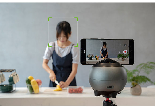 auto tracking smart shooting phone holder