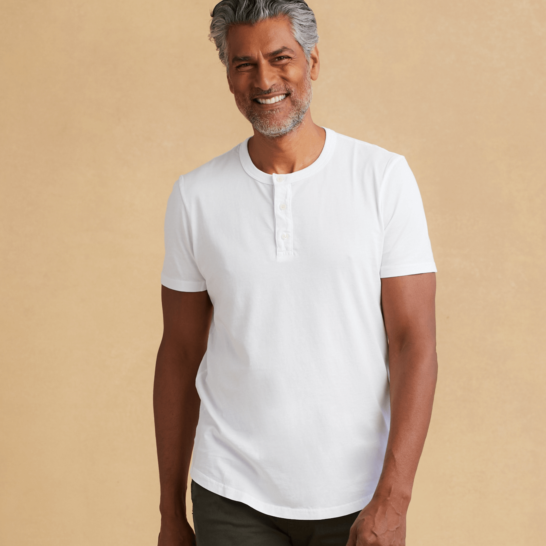 Mens Short Sleeve Henley Curved Hem