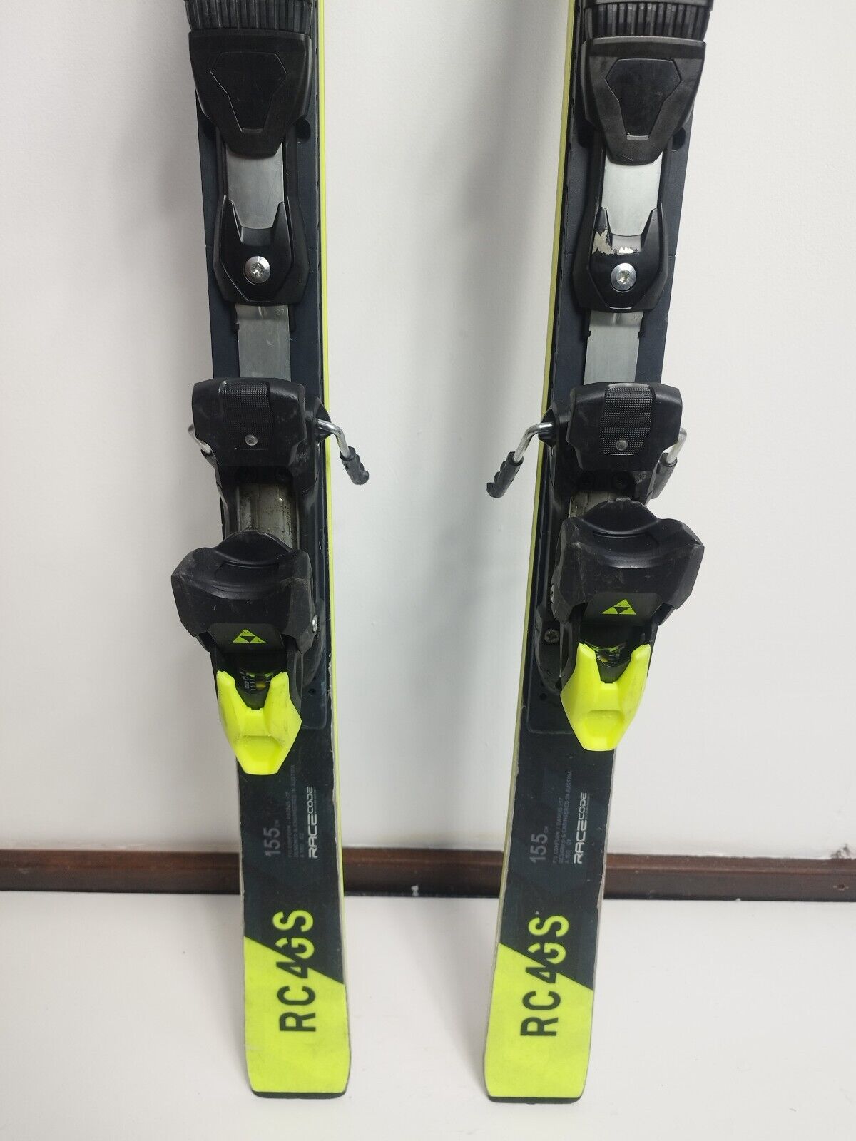 Fischer RC4 GS 155 cm Ski + Fischer 11 Bindings Winter Sports