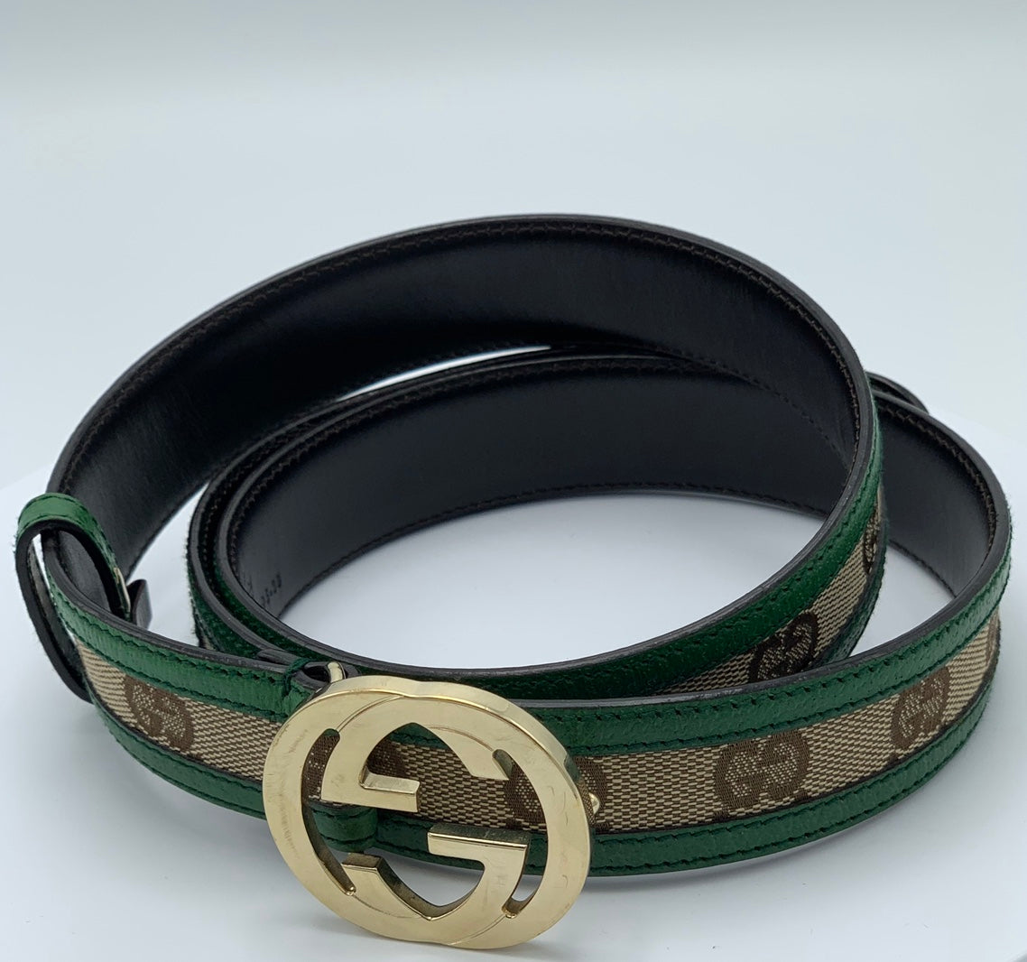 Gucci belt with large Gucci logo in green leather and monogram canvas