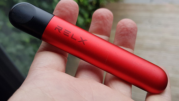RELX Infinity red front view
