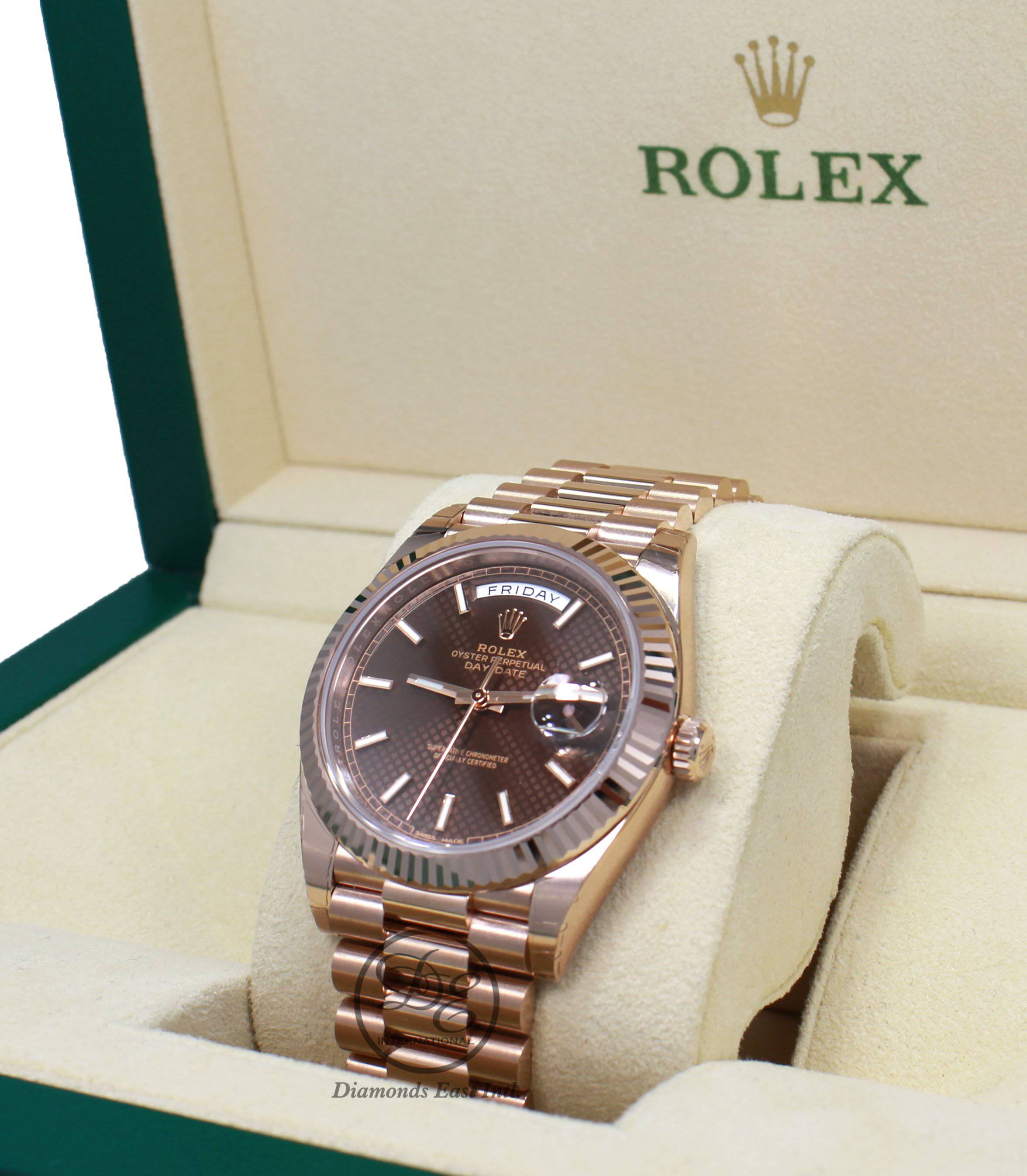 Rolex Oyster Perpetual Day-Date 40 228235 (Unworn)