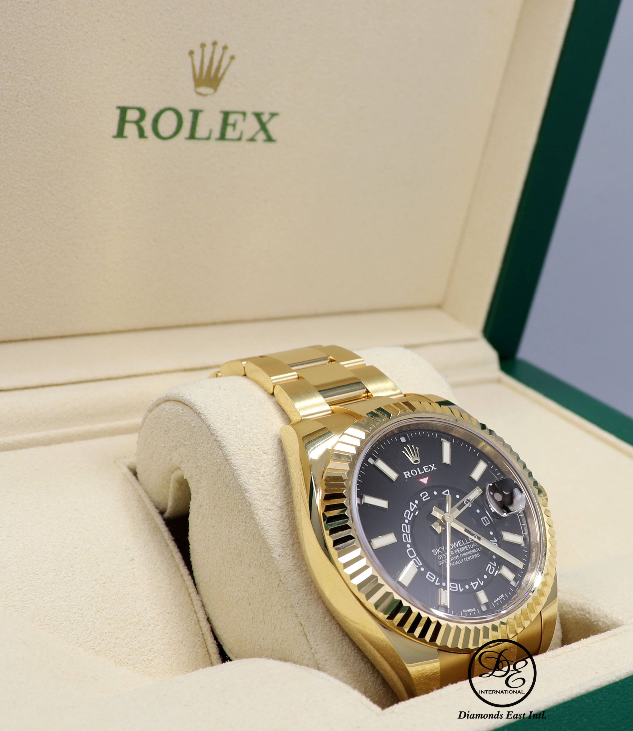 Rolex Sky-Dweller 18K Yellow Gold 326938 Black DIal 2019 BOX/PAPERS