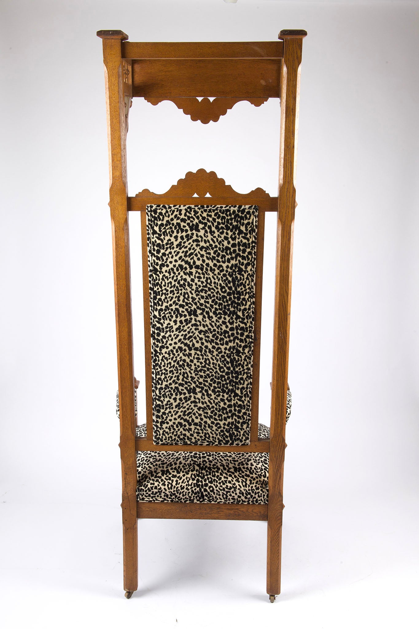 Throne Chair in Leopard Velvet